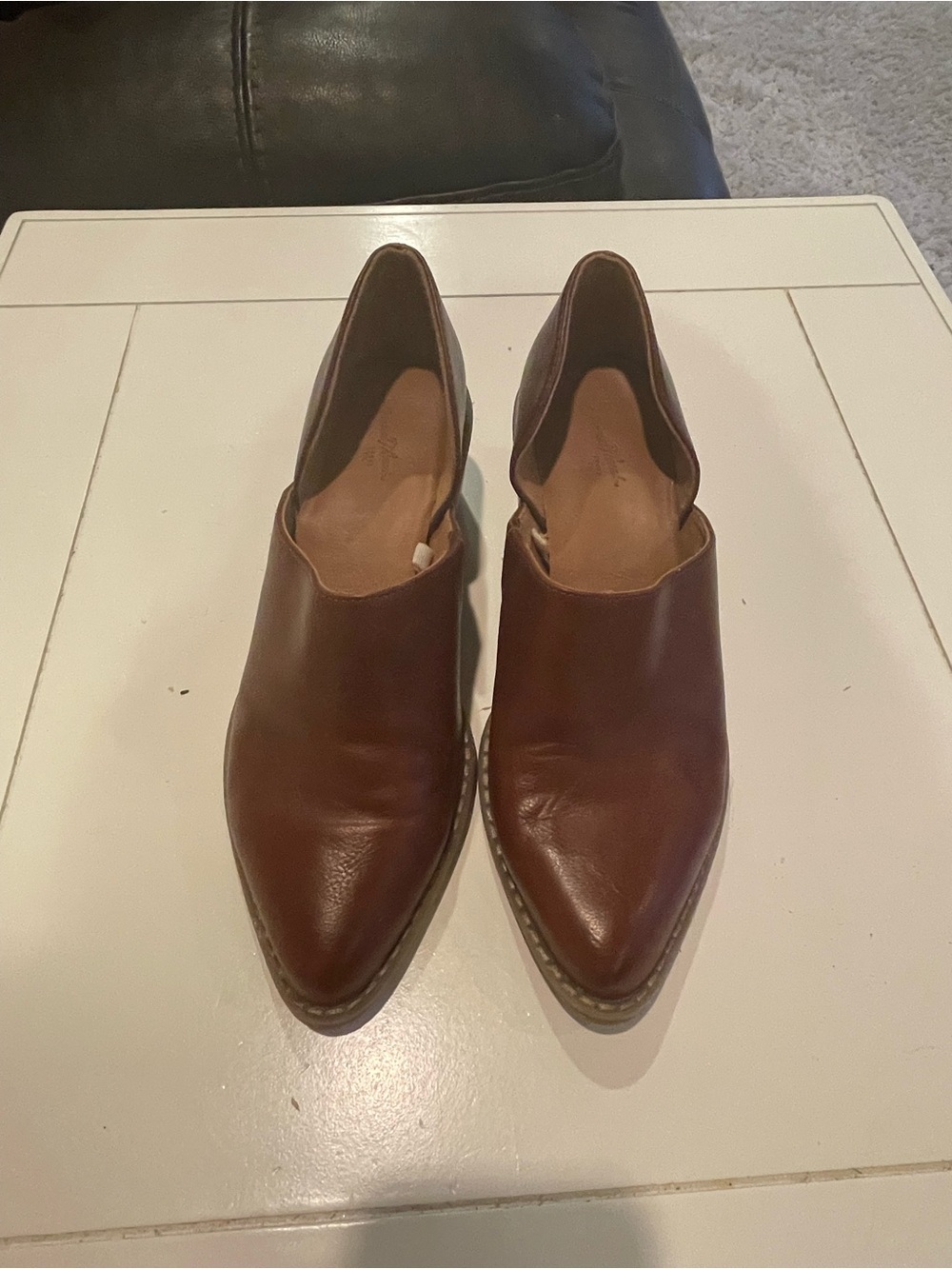 Universal Thread Women's Brown Pointed Leather Mules
